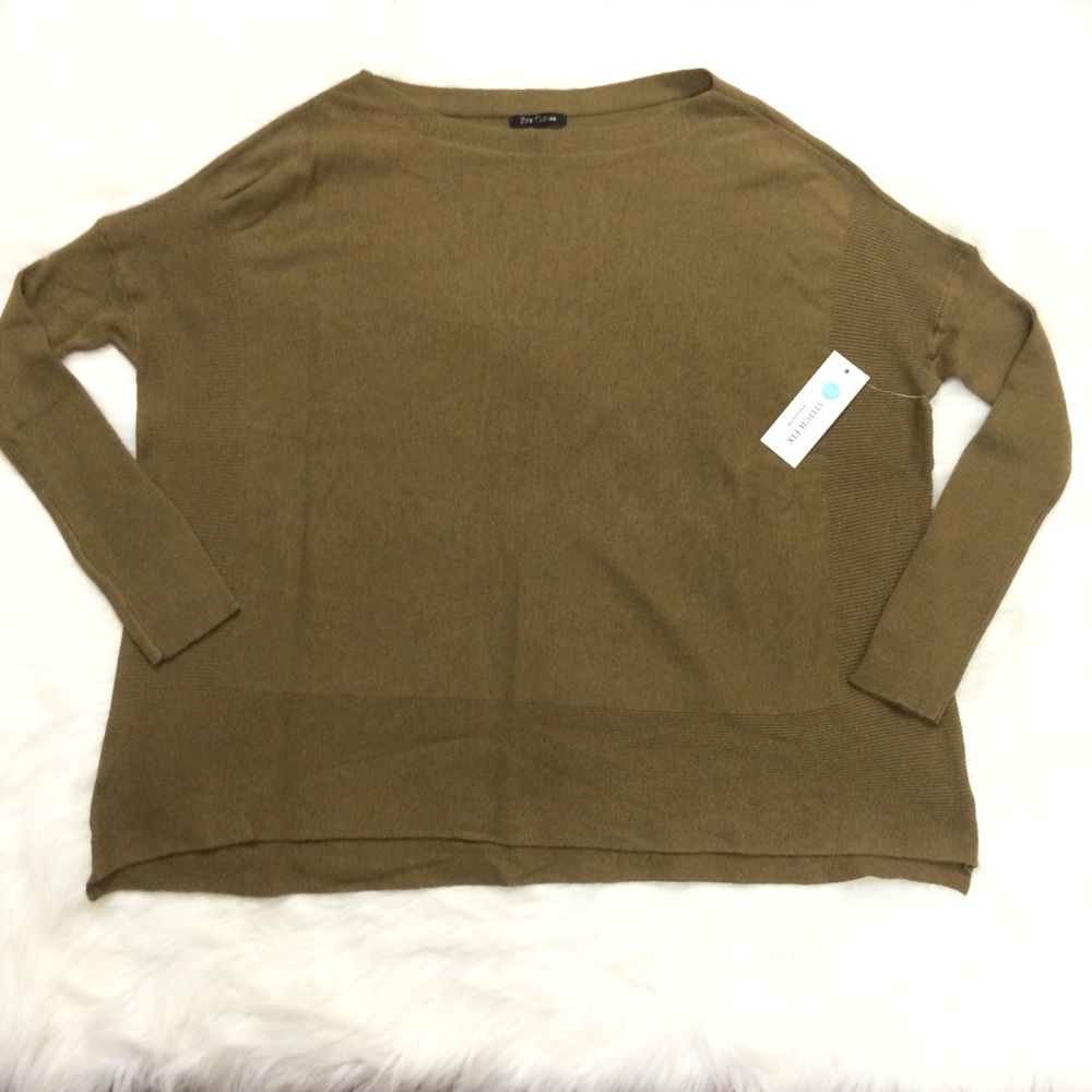 Stitch Fix Pink Clover Drop Shoulder Sweater - Picture 1 of 6